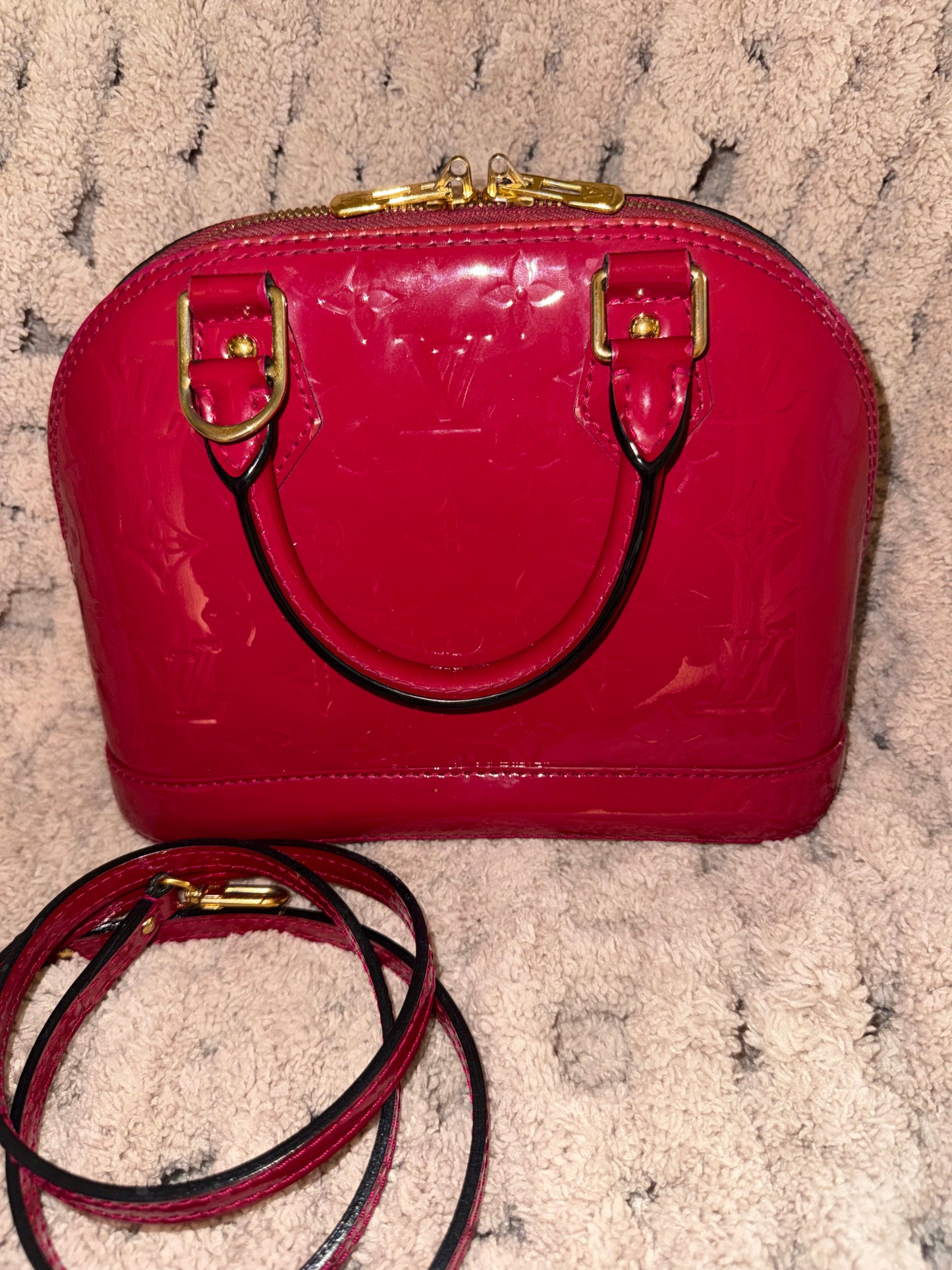 Louis Vuitton Vernis Alma BB Bag