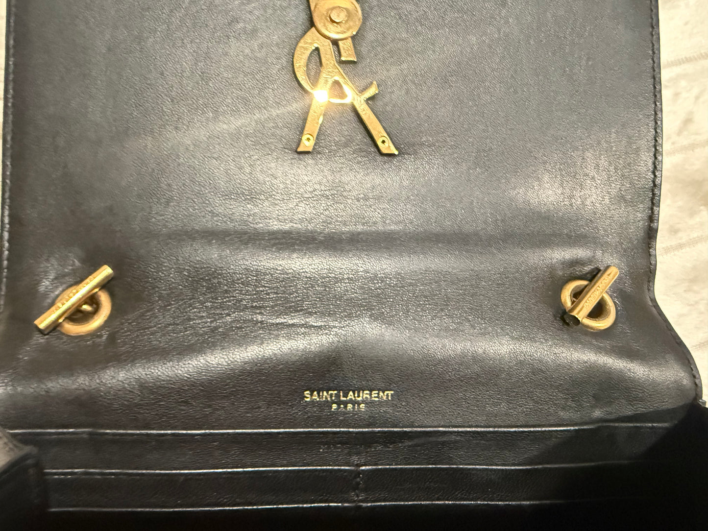 YSL Vicky Wallet on Chain
