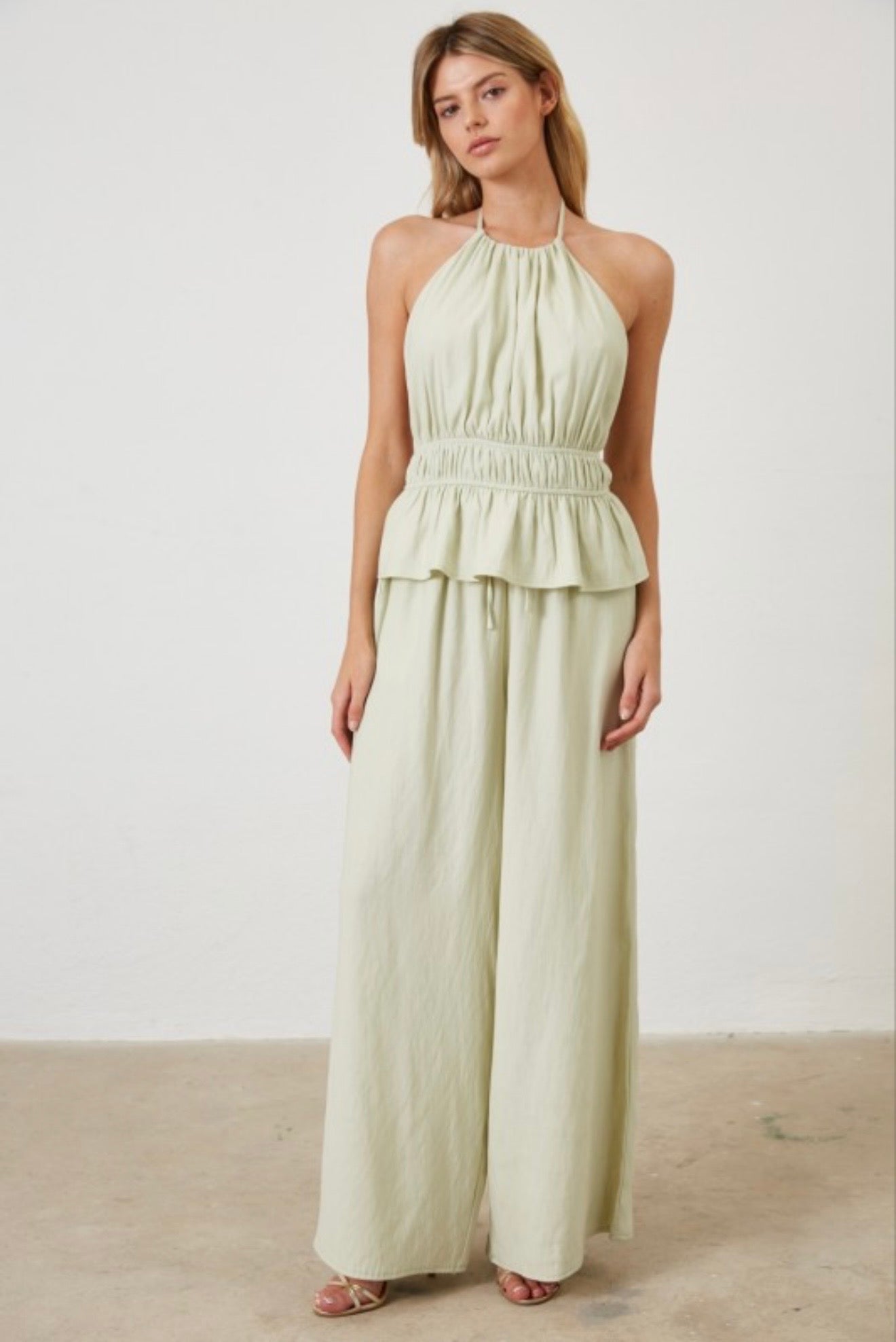 The Ivory Breeze Set