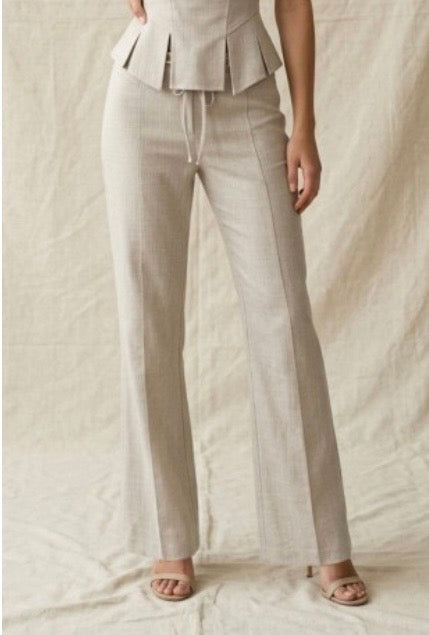 The Valencia Linen Set